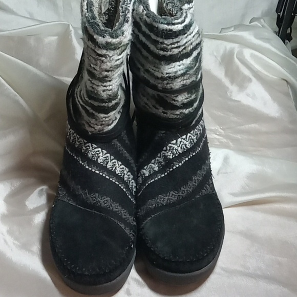 Tom's boots women's size 7 suede style mocassins - Picture 2 of 9
